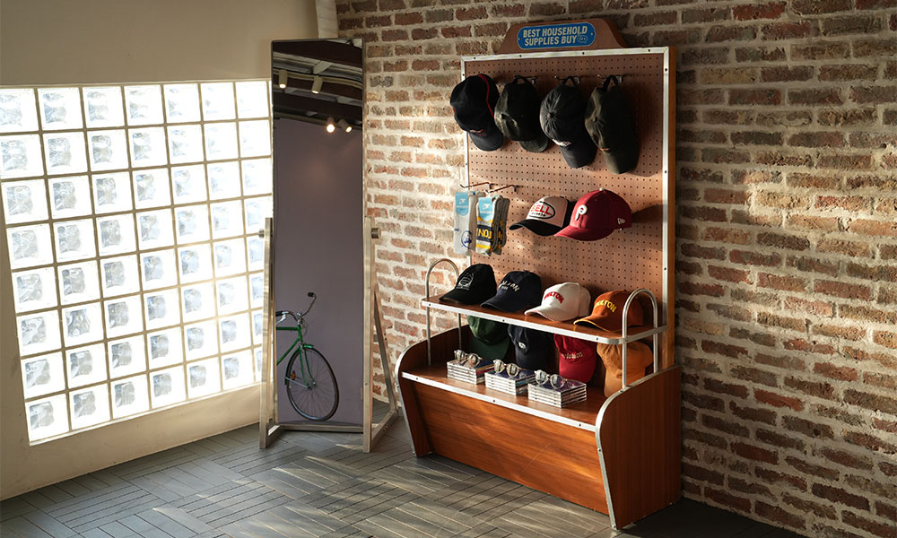 PEGBOARD DISPLAY RACK