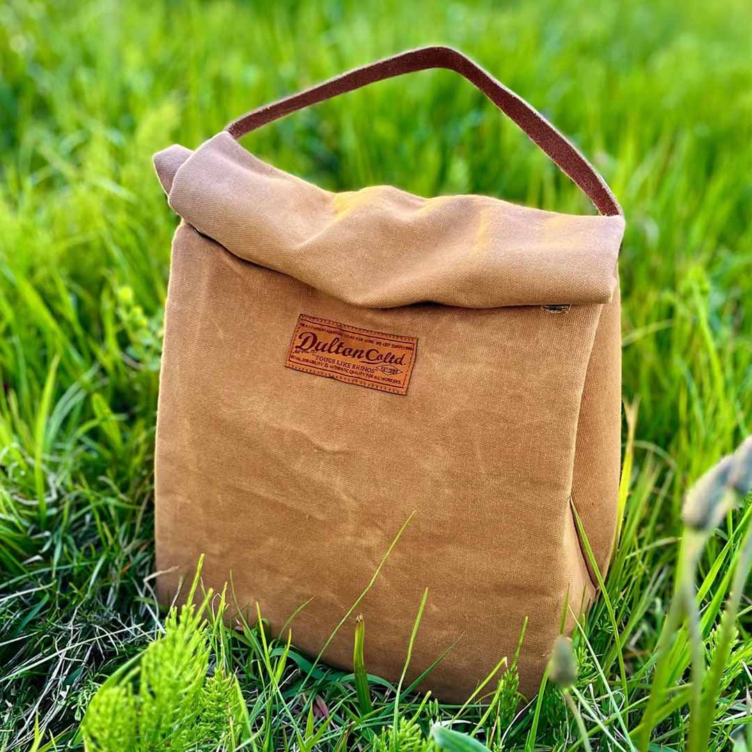 WAX CANVAS LUNCH BAG CAMEL