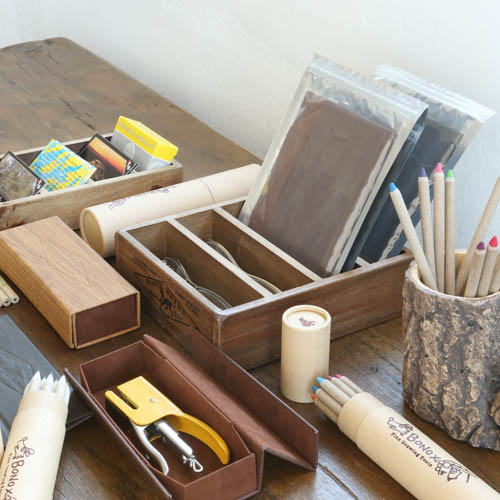 WOODEN BOX FOR POSTCARDS NATURAL