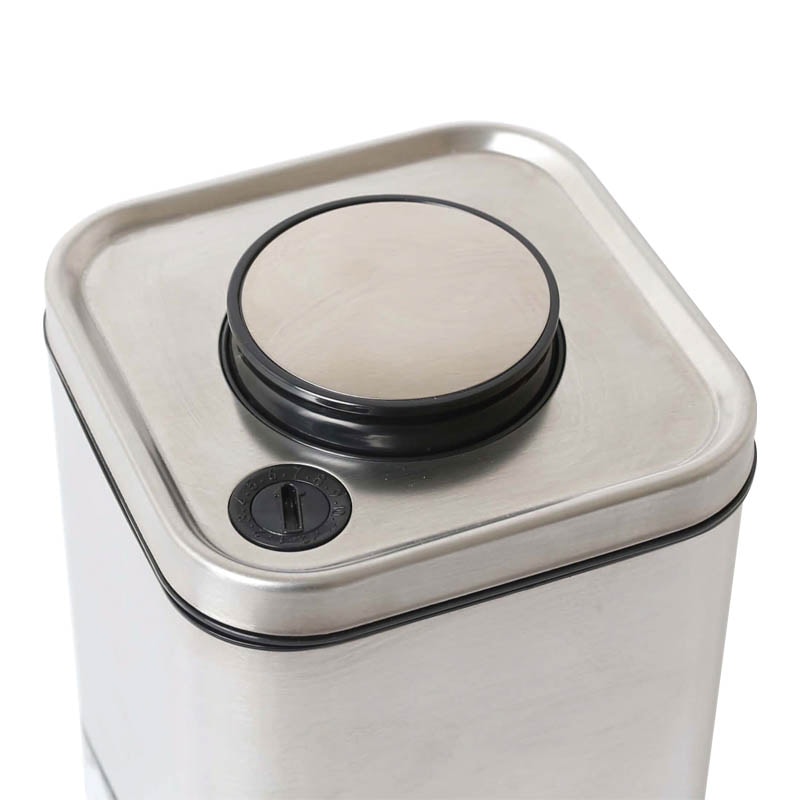 CUBE JAR WITH PRESS LID S
