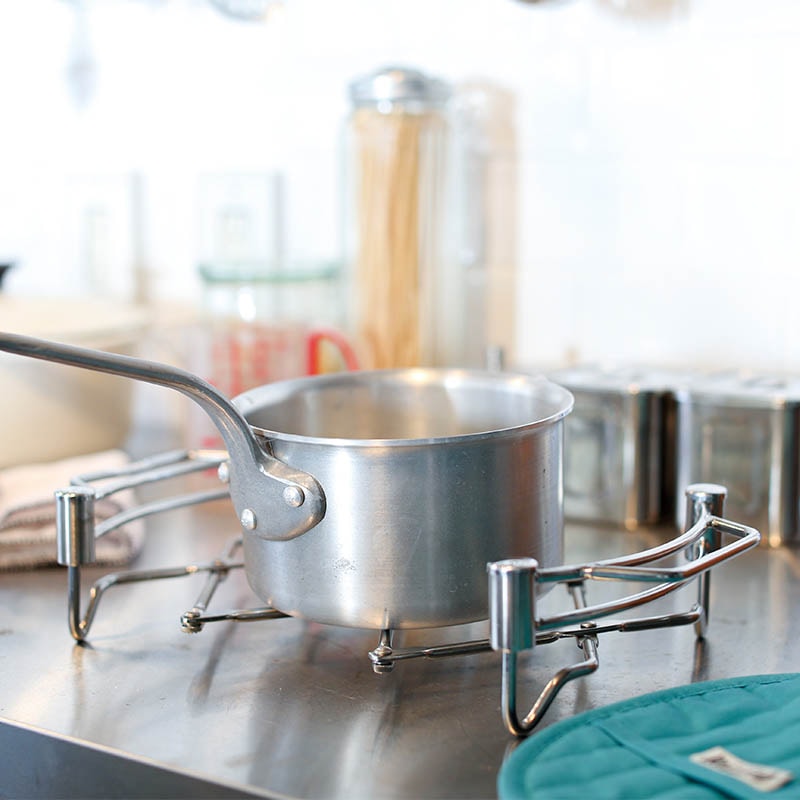 DULTON ONLINE SHOP | SS EXTENSIBLE TRIVET: キッチン/ダイニング DULTON ONLINE SHOP | SS EXTENSIBLE TRIVET: キッチン/ダイニング