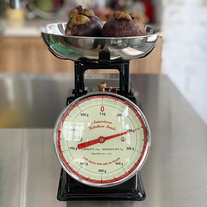 AMERICAN KITCHEN SCALE BLACK