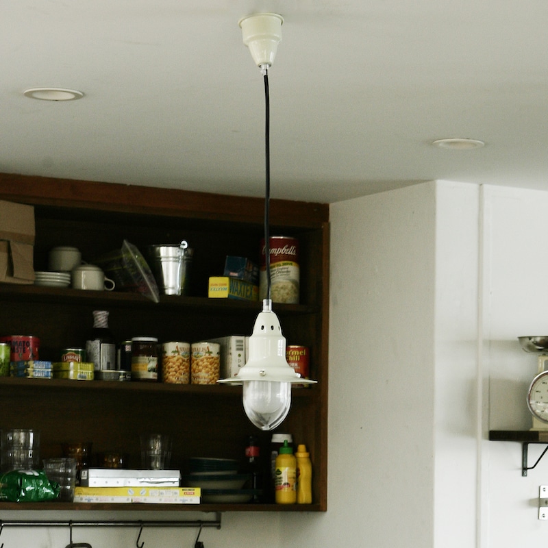 PENDANT LAMP IVORY