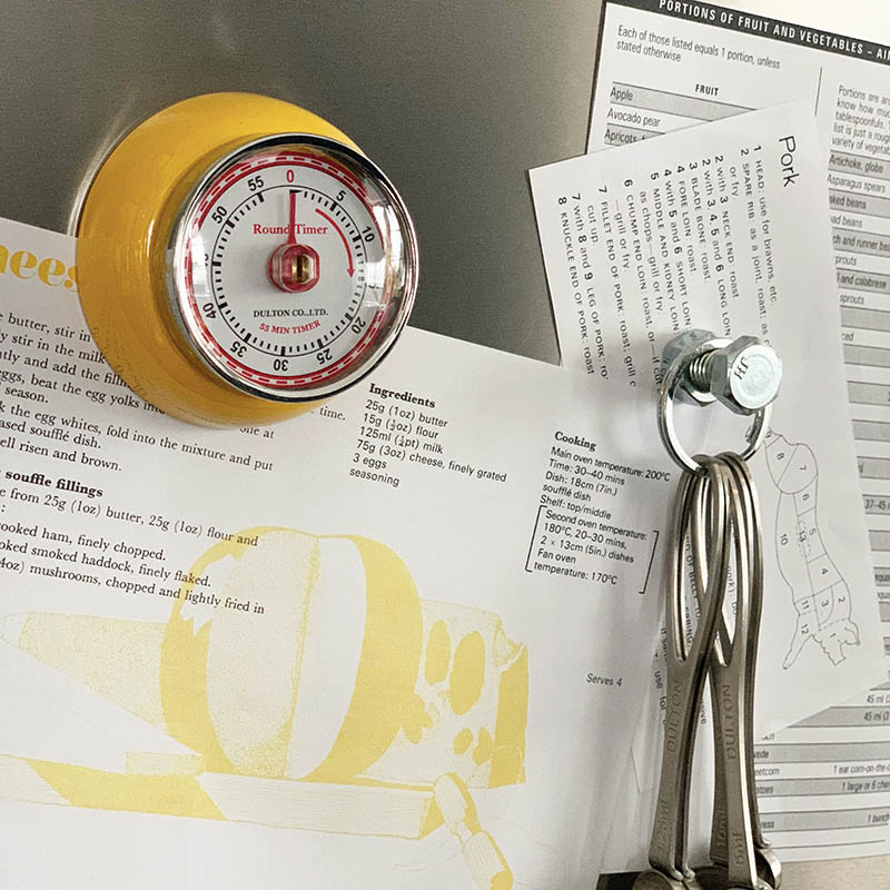 KITCHEN TIMER YELLOW WITH MAGNET