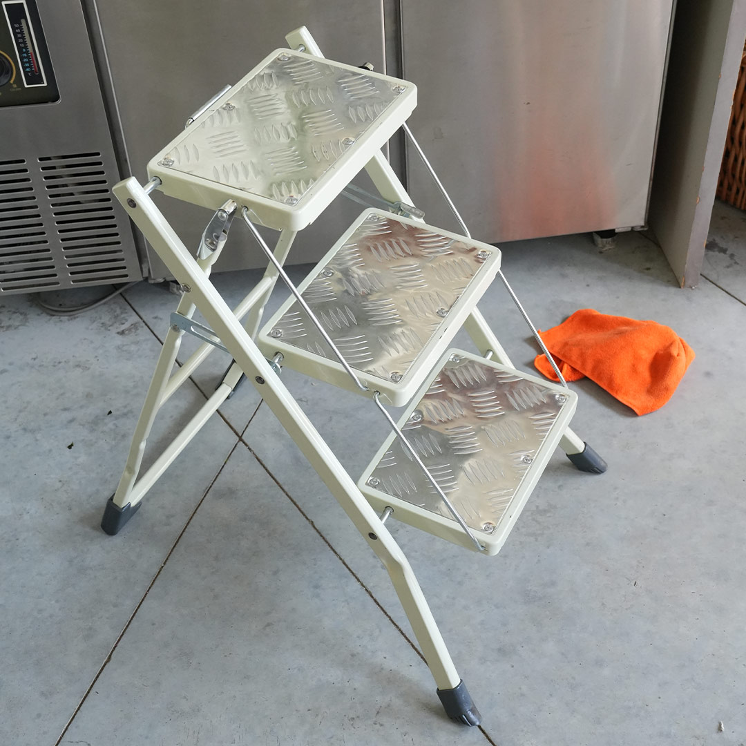 FOLDING 3 STEPS IVORY