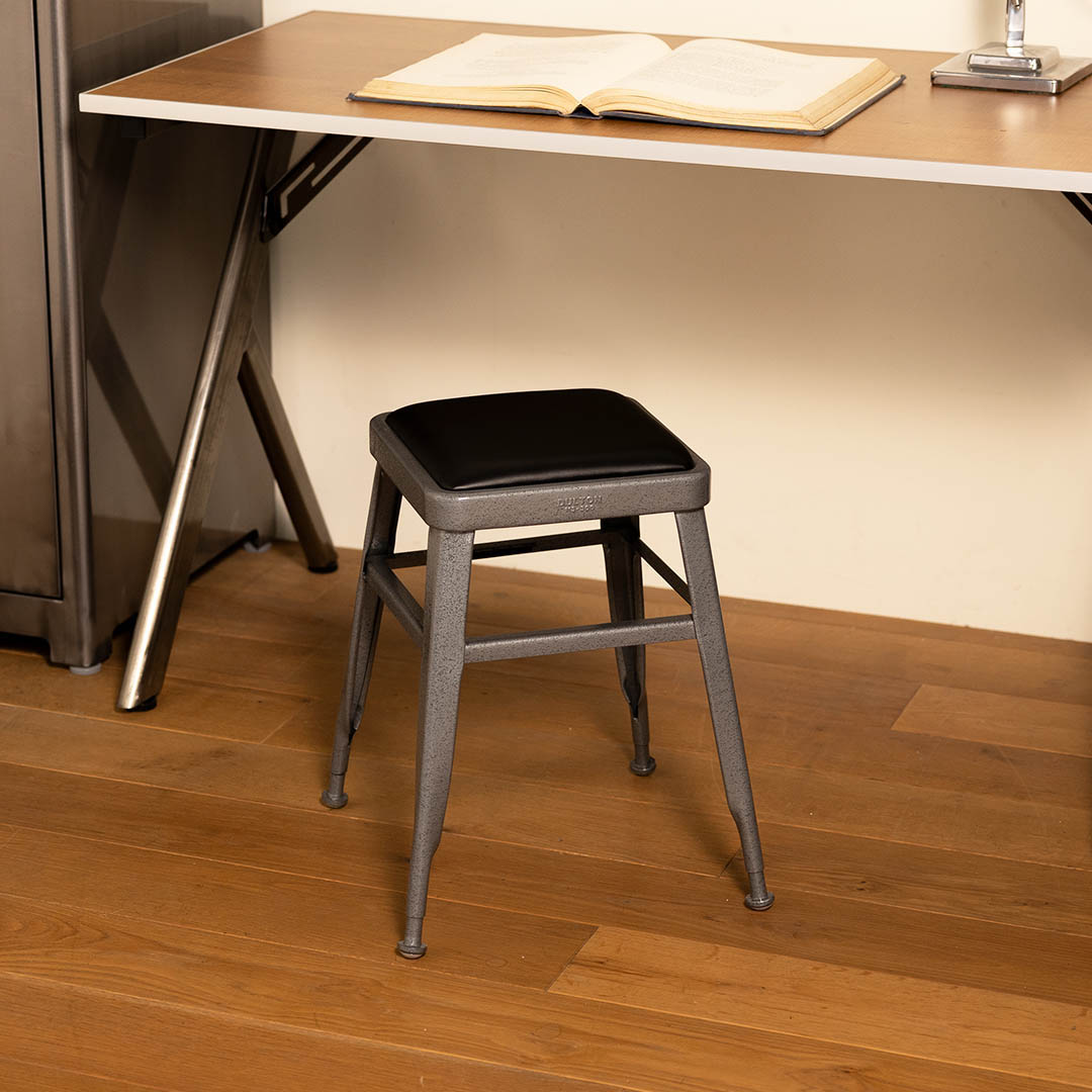 LIGHT 45 STOOL HAMMERTONE GRAY