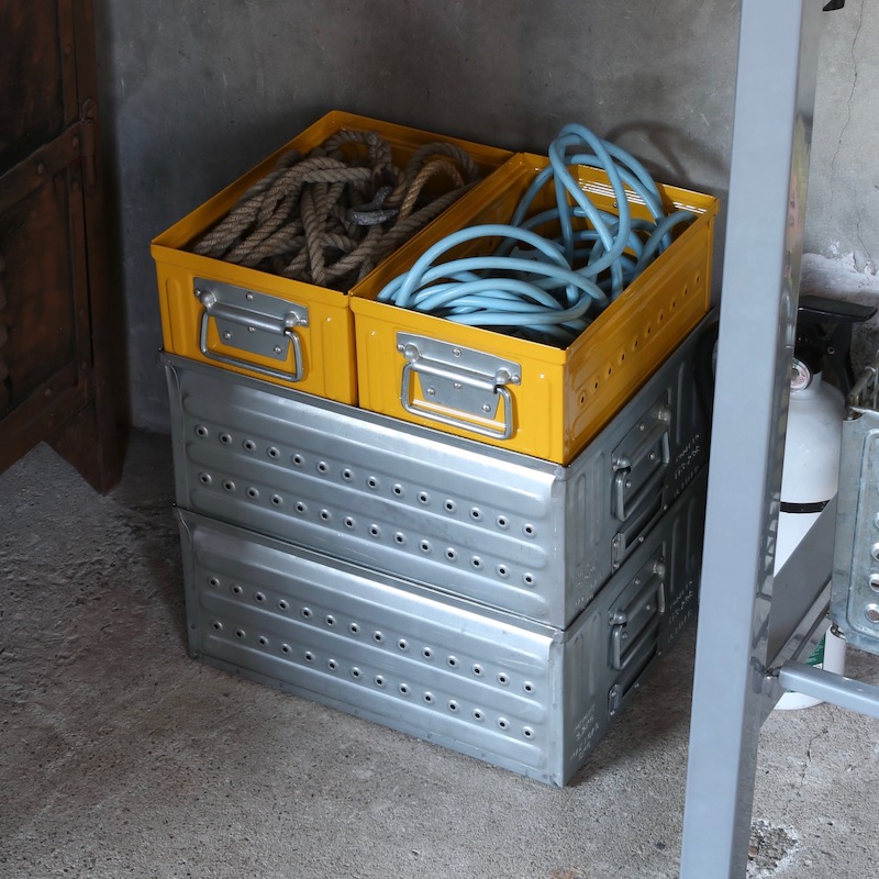 D.M.S "GARAGE" 6L YELLOW