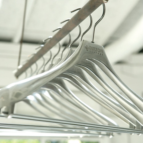 ALUMINUM CLOTHES HANGER