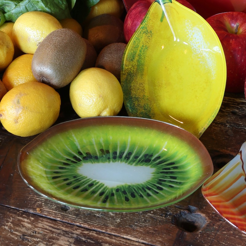 GLASS FARMER PLATE KIWI
