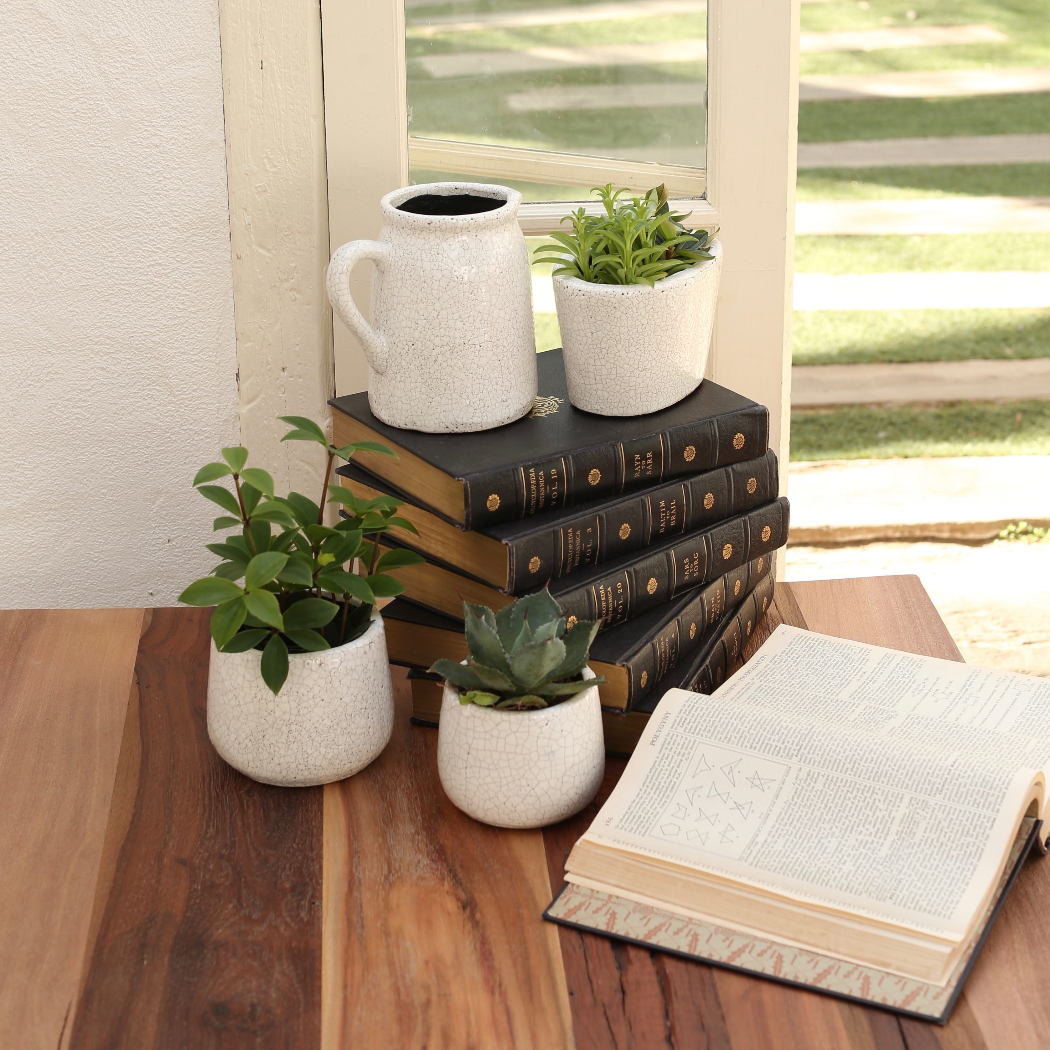 GLAZED POT ROUND WHITE M