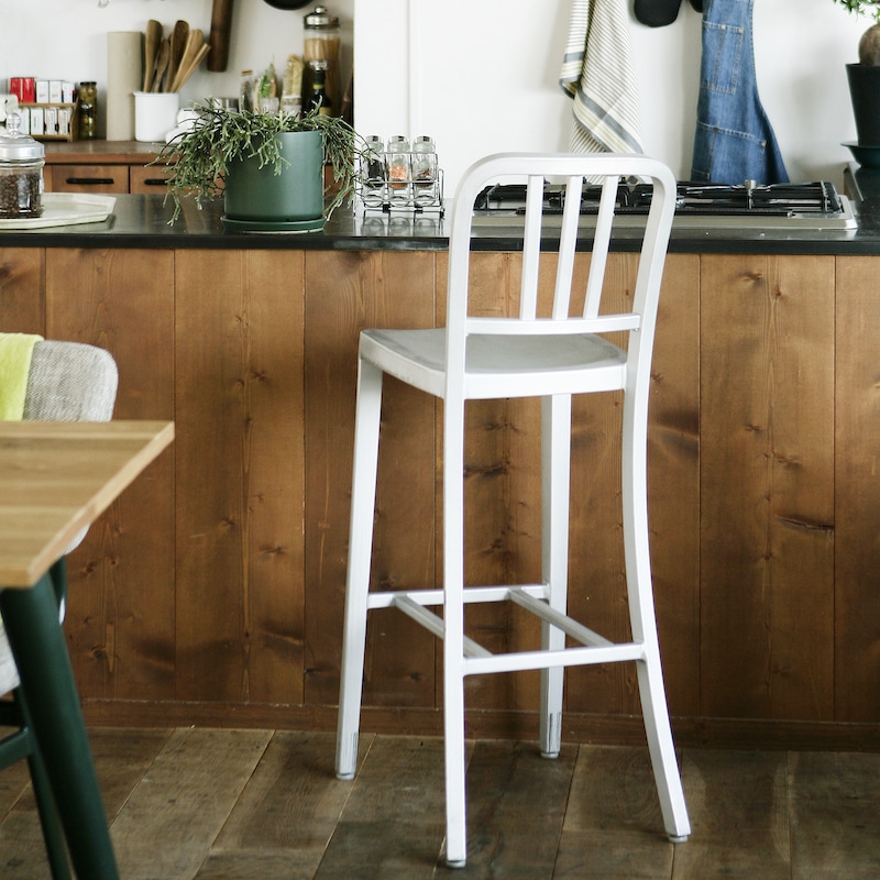 ALUMINUM BAR STOOL
