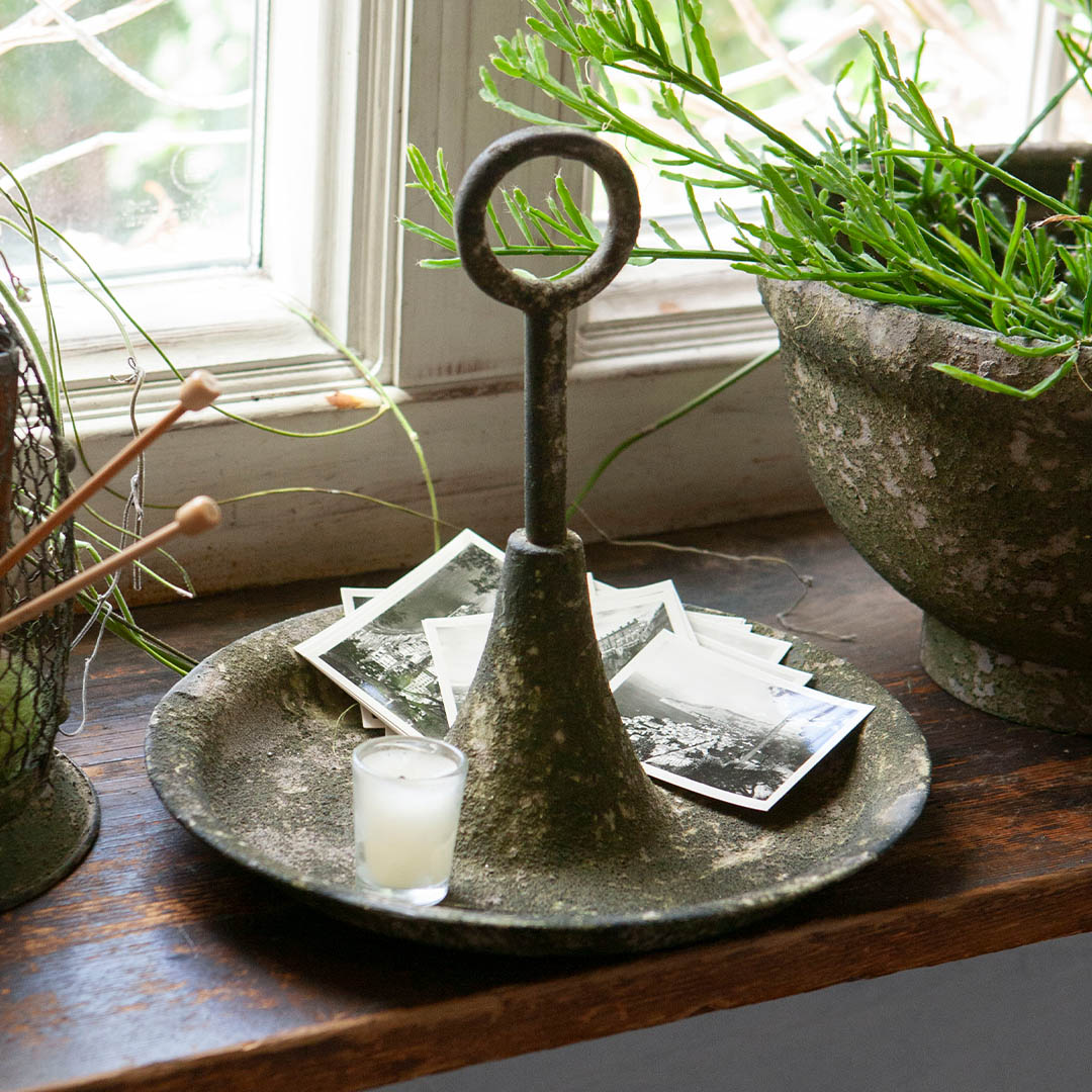 MOSS IRON TRAY
