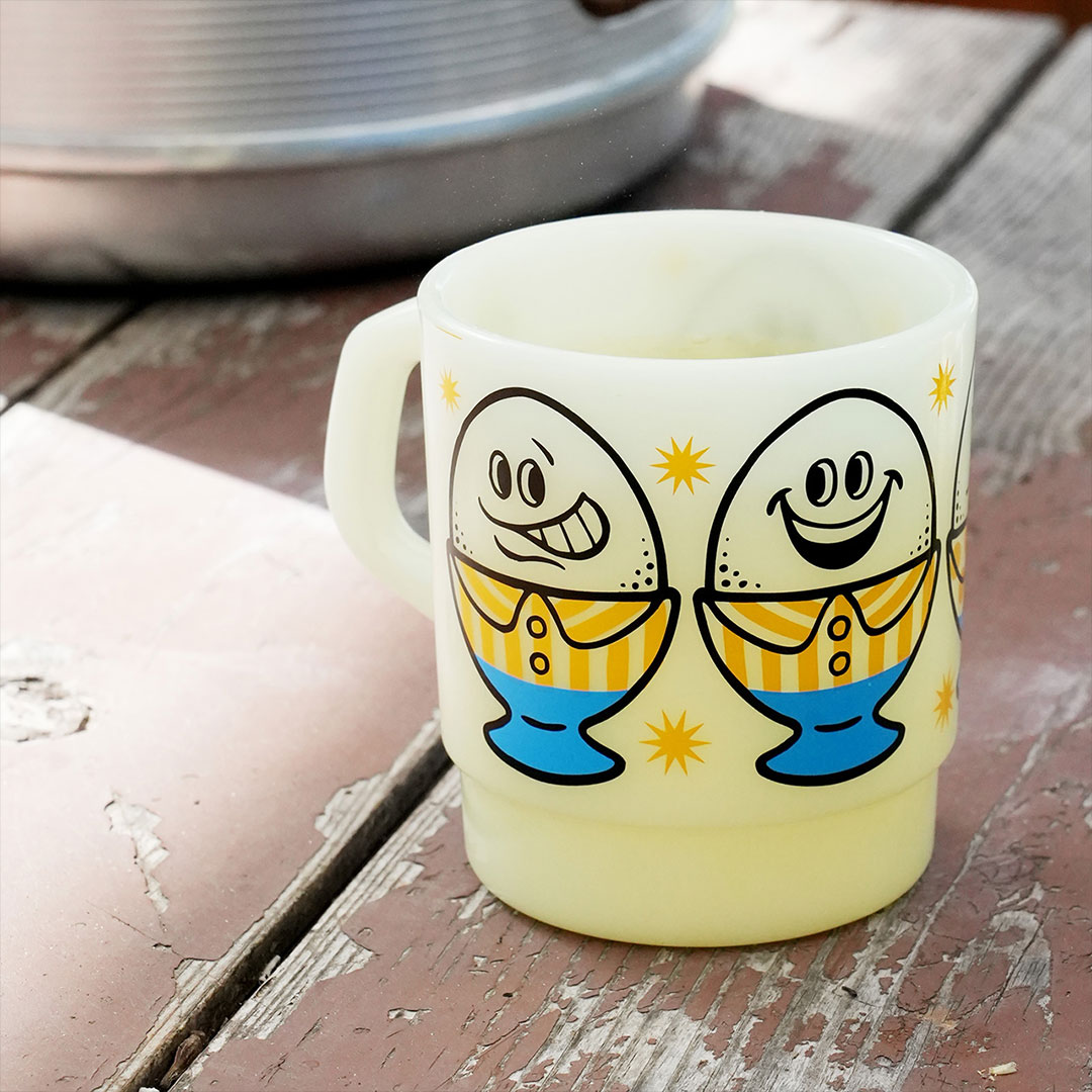 STACKING MUG TALKING EGG