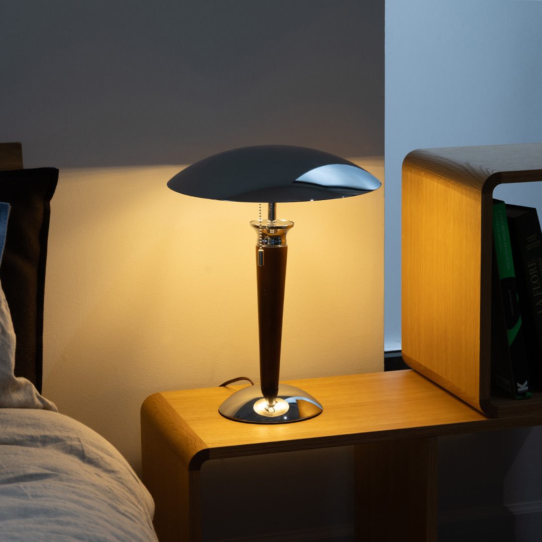 CLASSIC TABLE LAMP