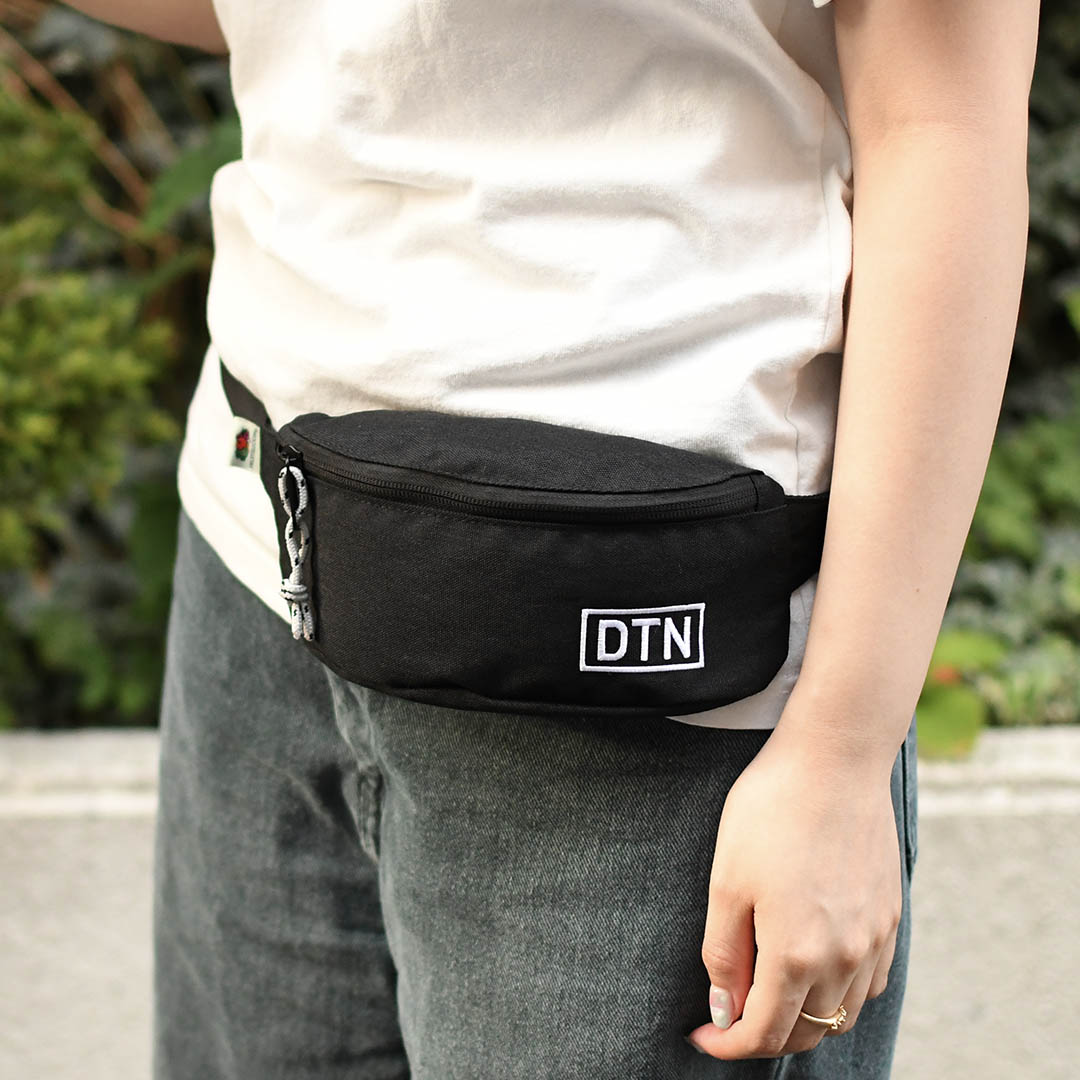 DTN×FRUIT OF THE LOOM WAIST POUCH BLACK