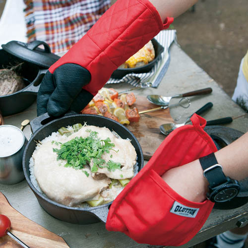 GLUTTON POT HOLDER RED