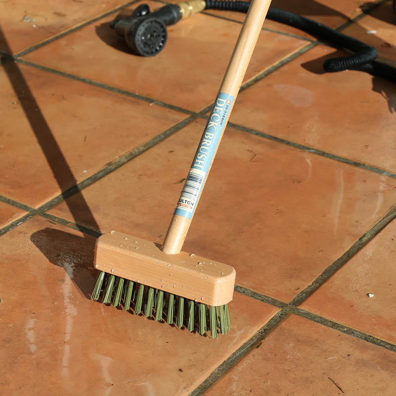 DECK BRUSH OLIVE DRAB