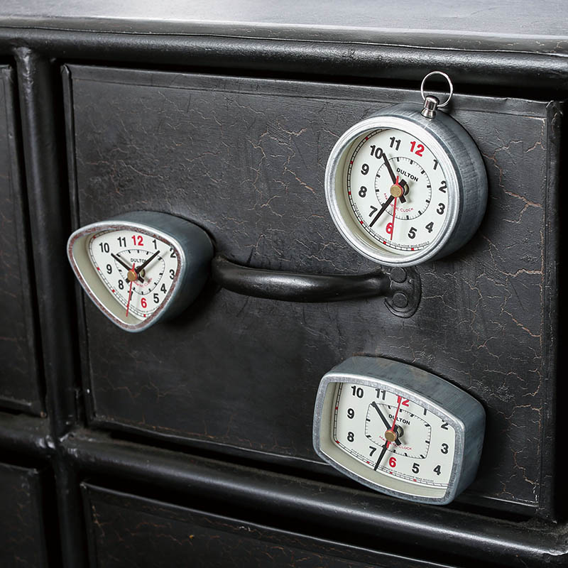 MAGNETIC CLOCK ROUND IVORY