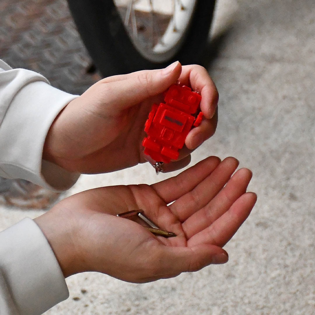 TOOL KEY CHAIN "ROBOT" RED