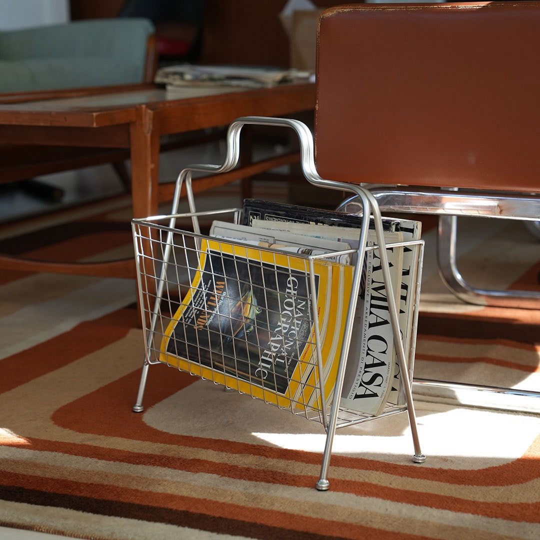 MAGAZINE RACK IRON