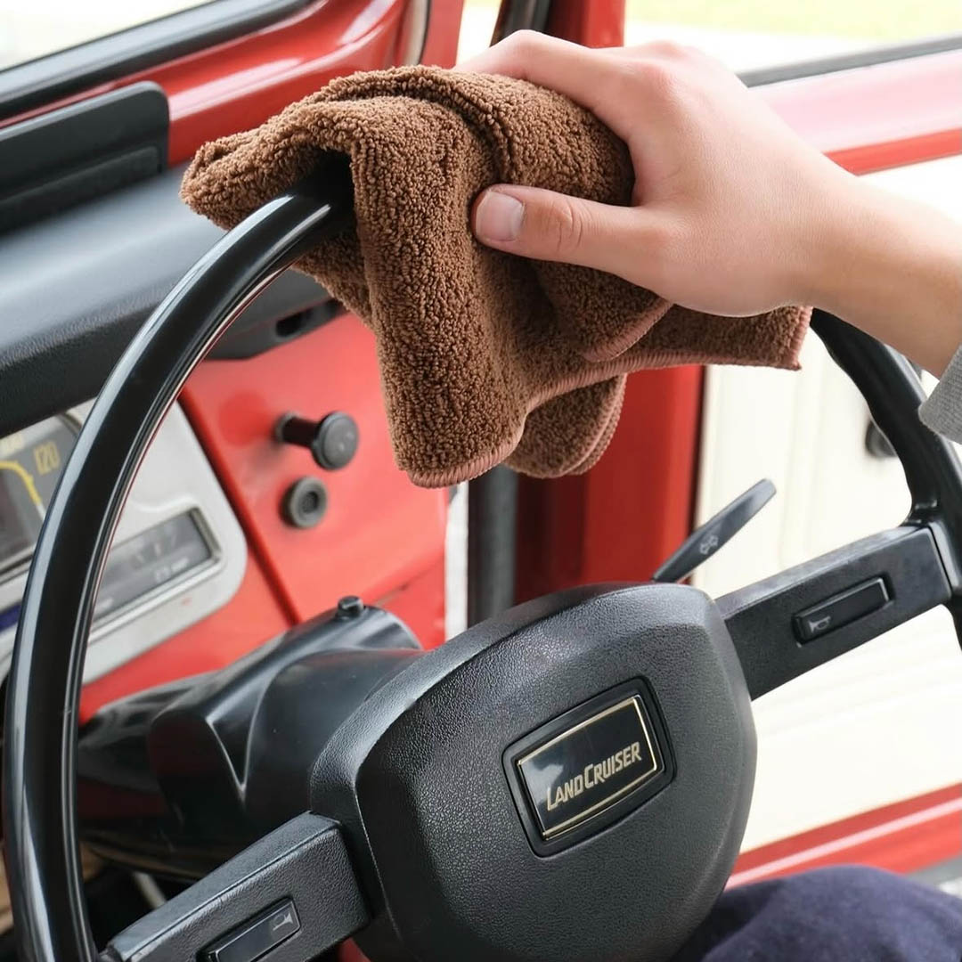 MICROFIBER TOWELS - LC EDITION