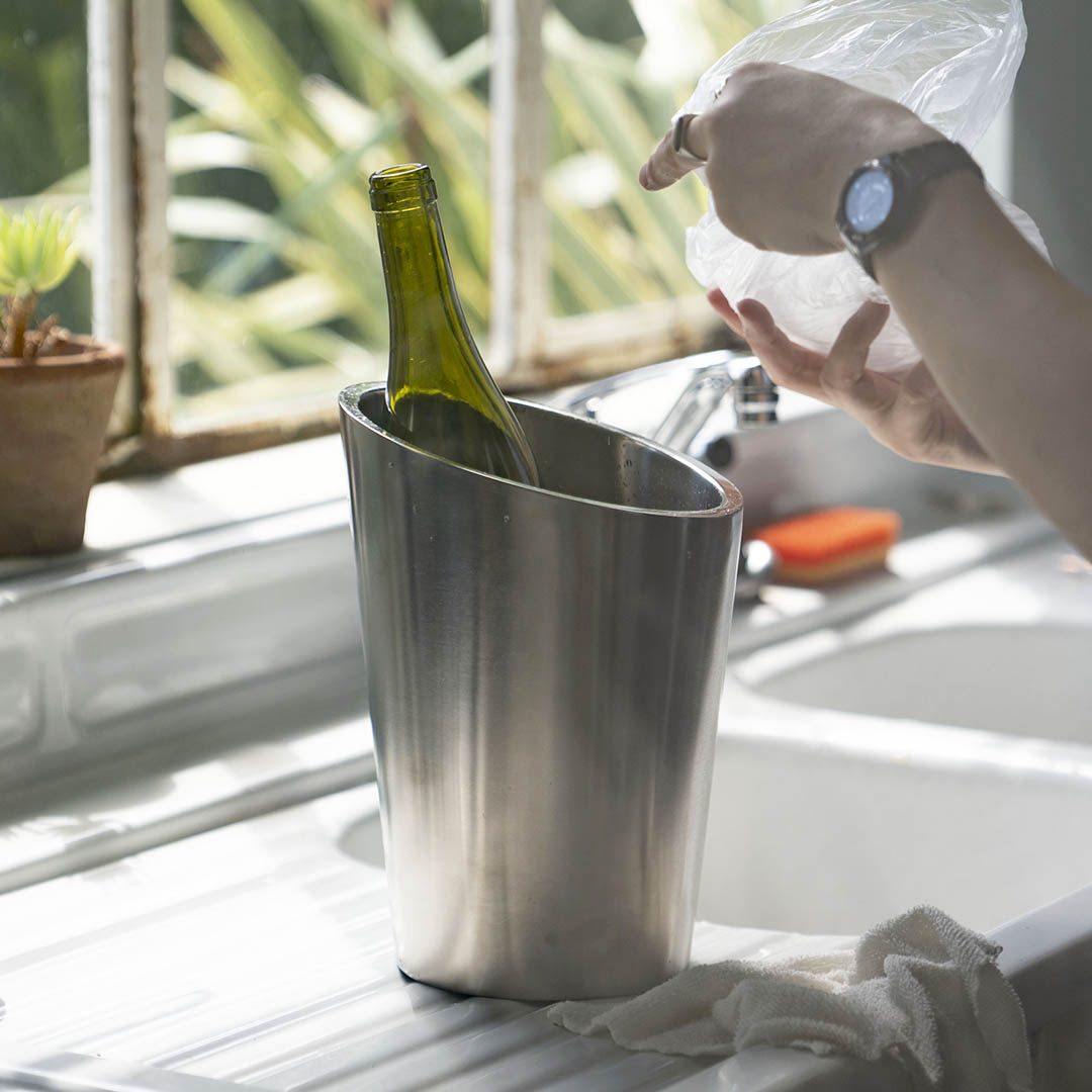 DOUBLE WALLED BOTTLE COOLER