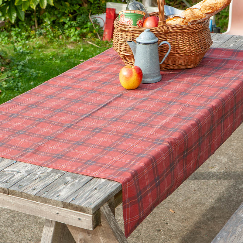 PLAID PRINT TABLECLOTH RED