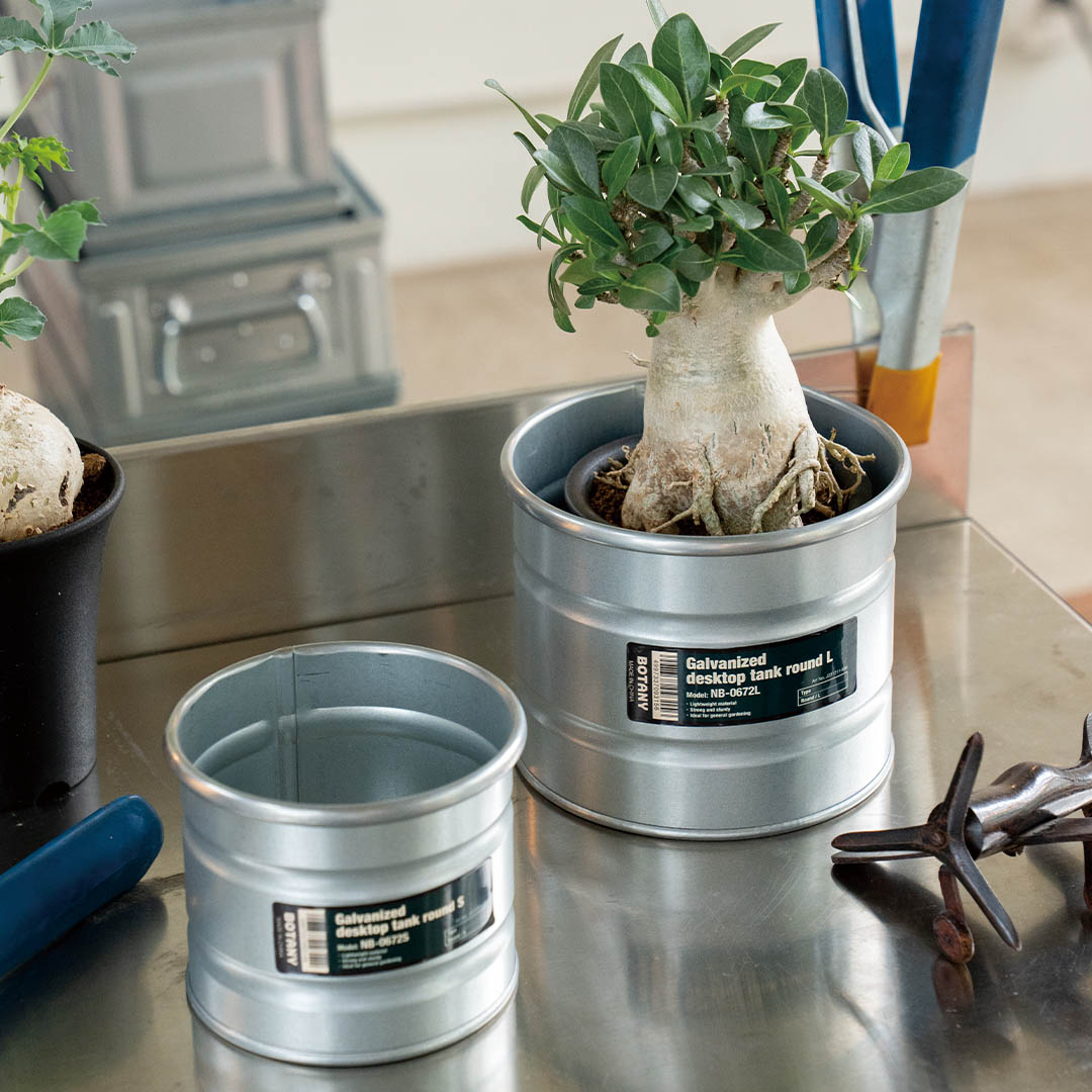 GALVANIZED DESKTOP TANK ROUND S