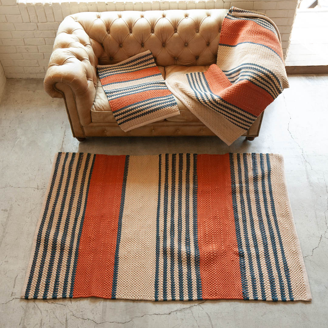 COTTON CHINDI RUG TERRACOTTA/NAVY 1300×1900