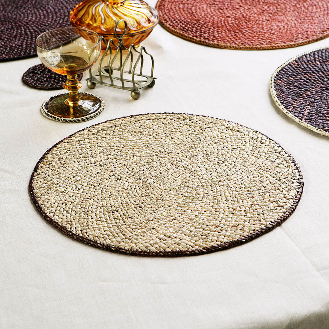 PLACE MAT SEAGRASS NATURAL/PURPLE HEM