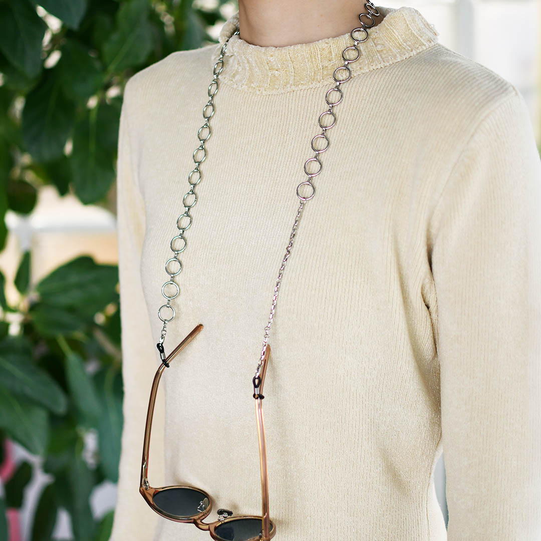 GLASSES CHAIN RING