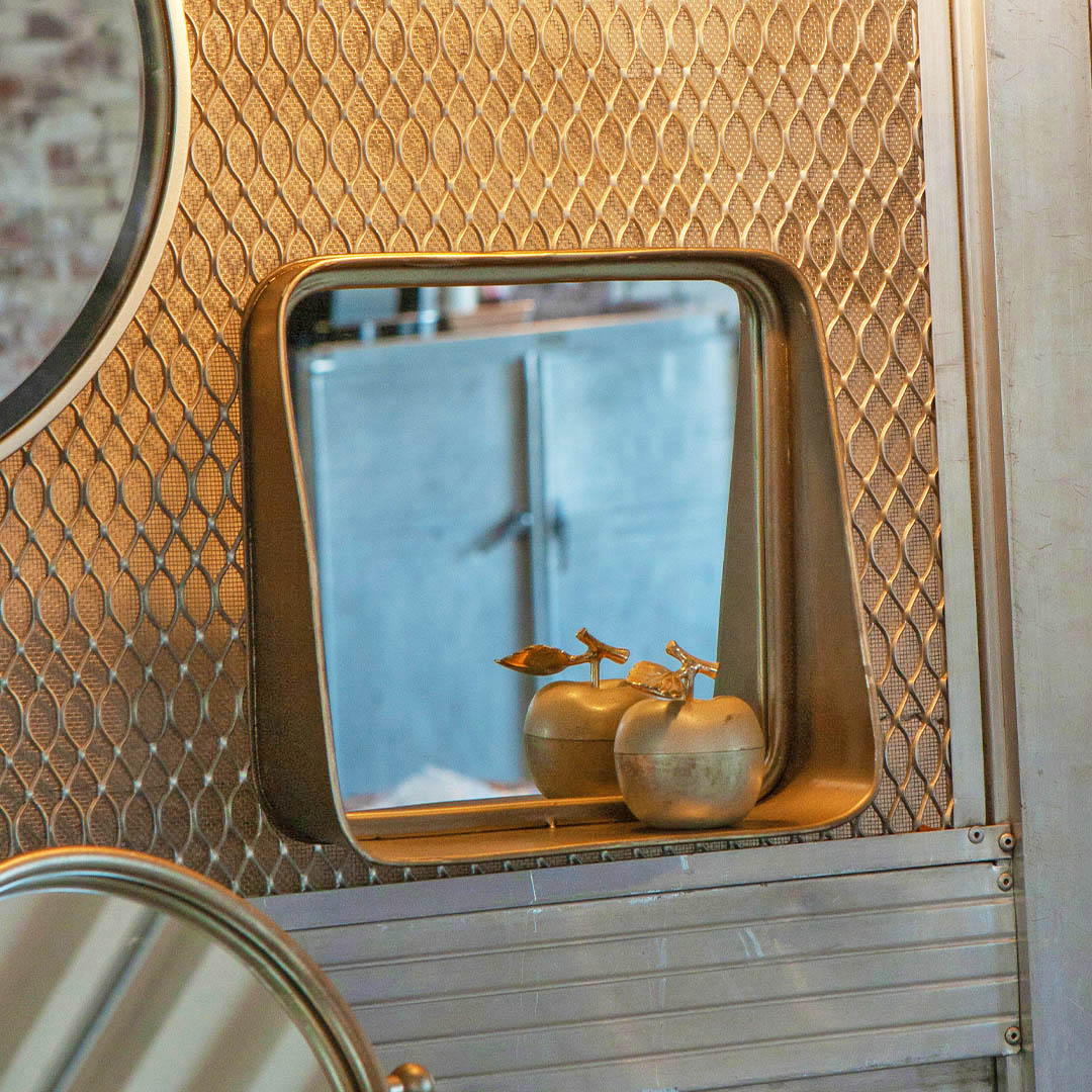 METAL WALL MIRROR
