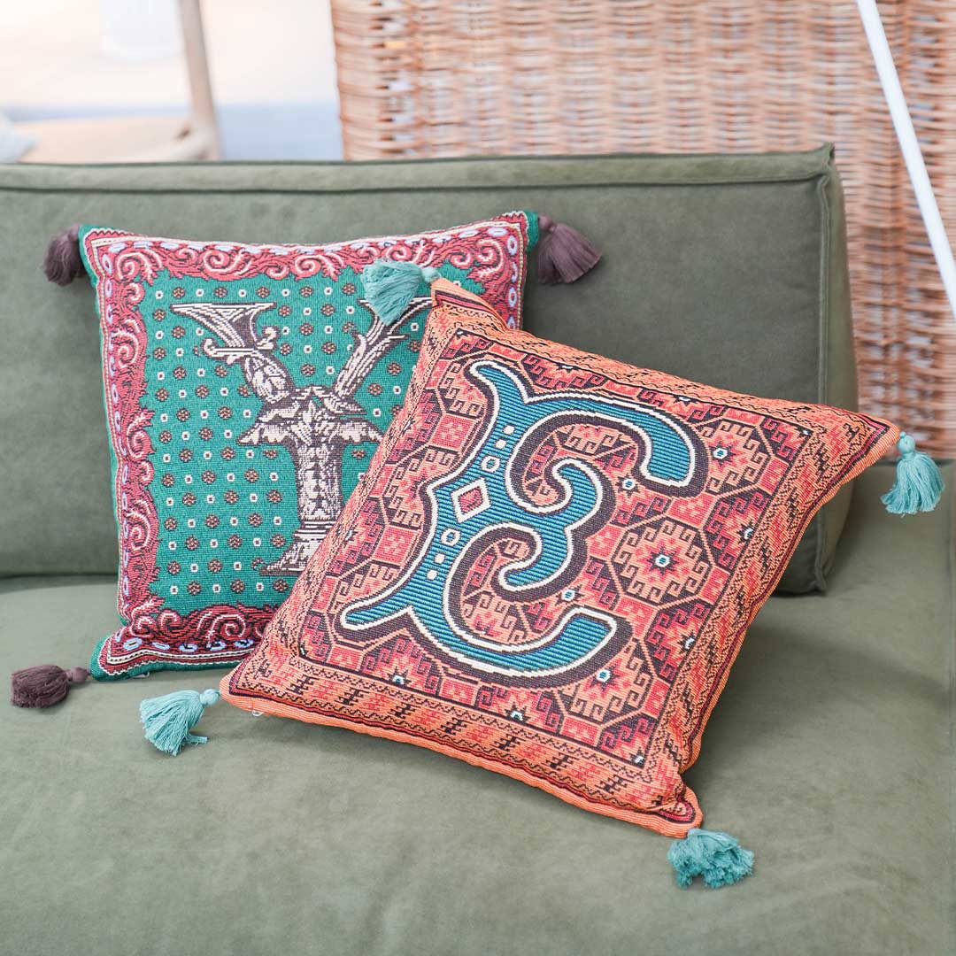 JACQUARD CUSHION E