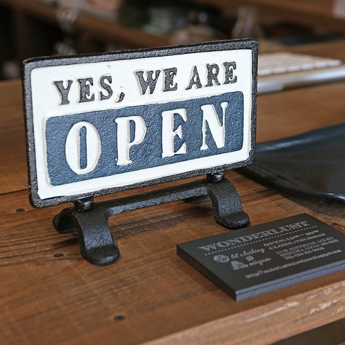 REVERSIBLE SIGN STAND "OPEN-CLOSED"