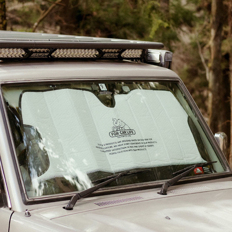 AUTO SUNSHADE S/WHITE