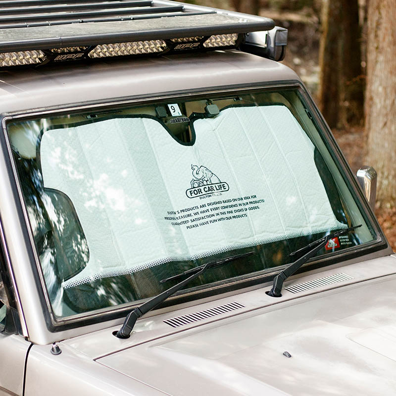 AUTO SUNSHADE M/WHITE