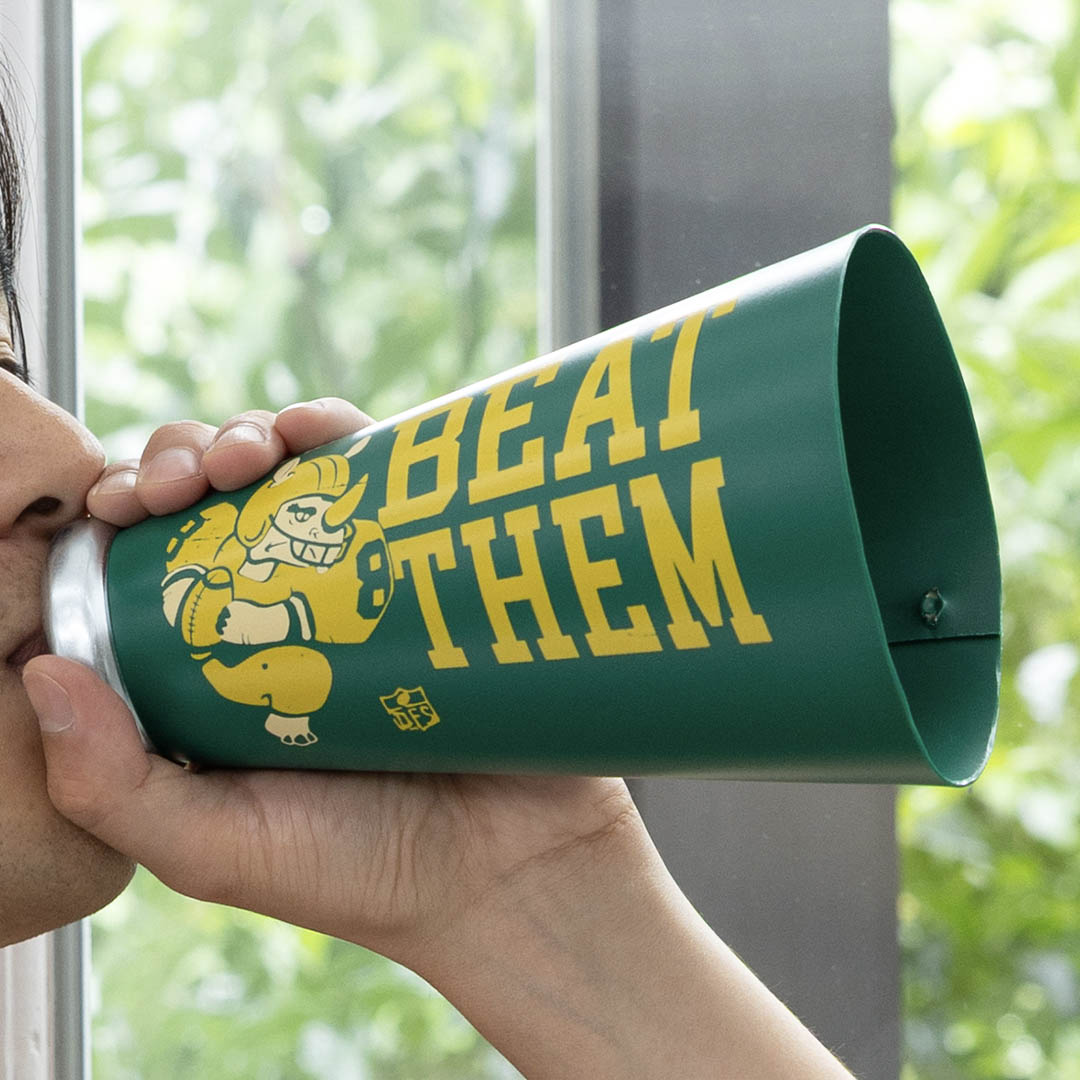 MEGAPHONE C BEAT THEM