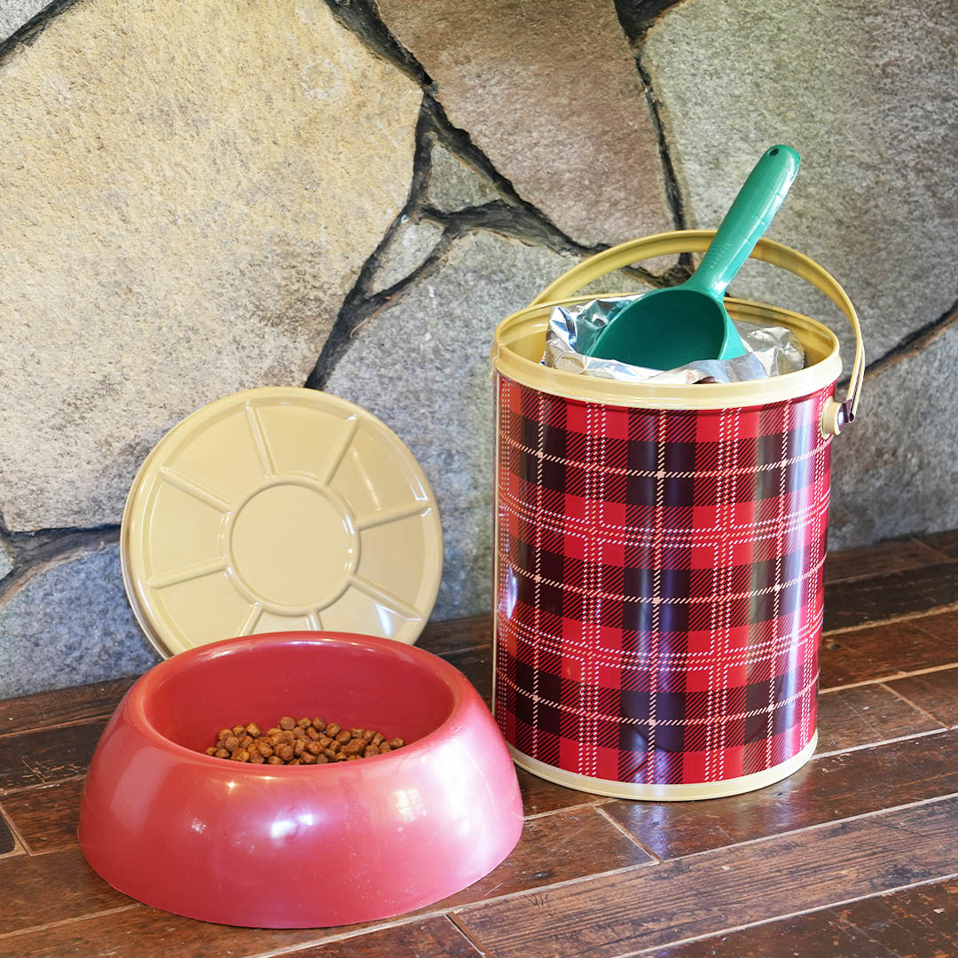 TIN BASKET ROUND RED