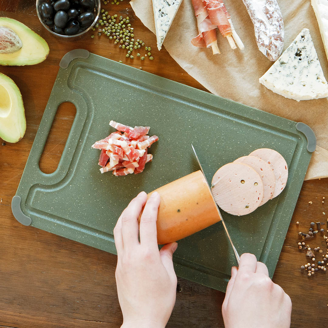 PP CUTTING BOARD OLIVE M