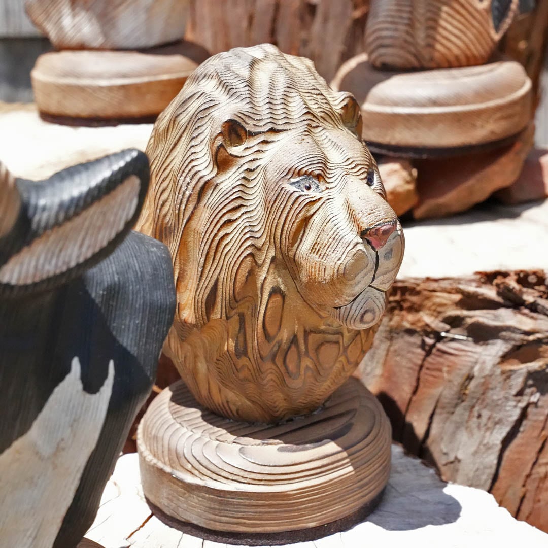 WOODEN ANIMAL HEAD LION