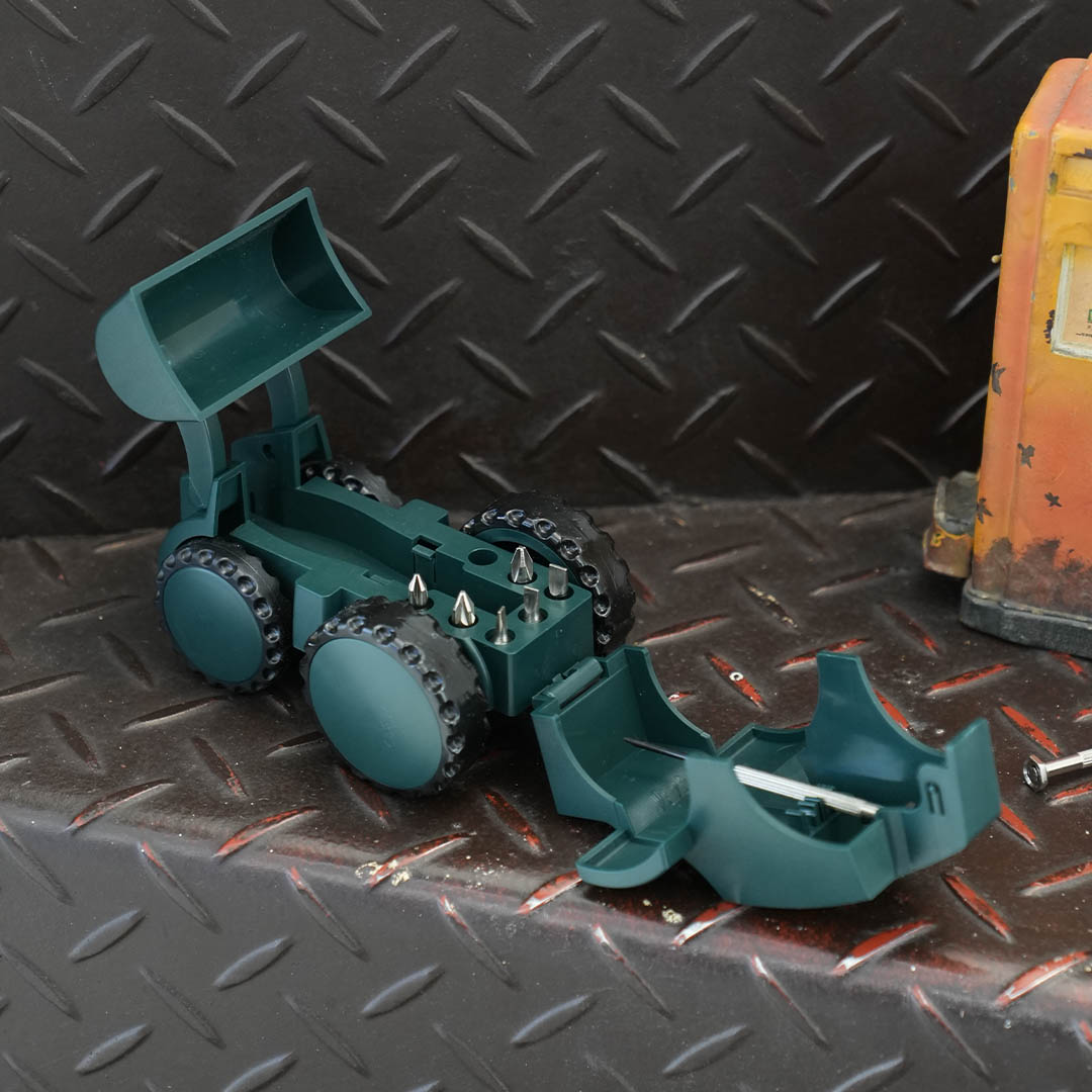 TOOL KIT TRACTOR DARK GREEN
