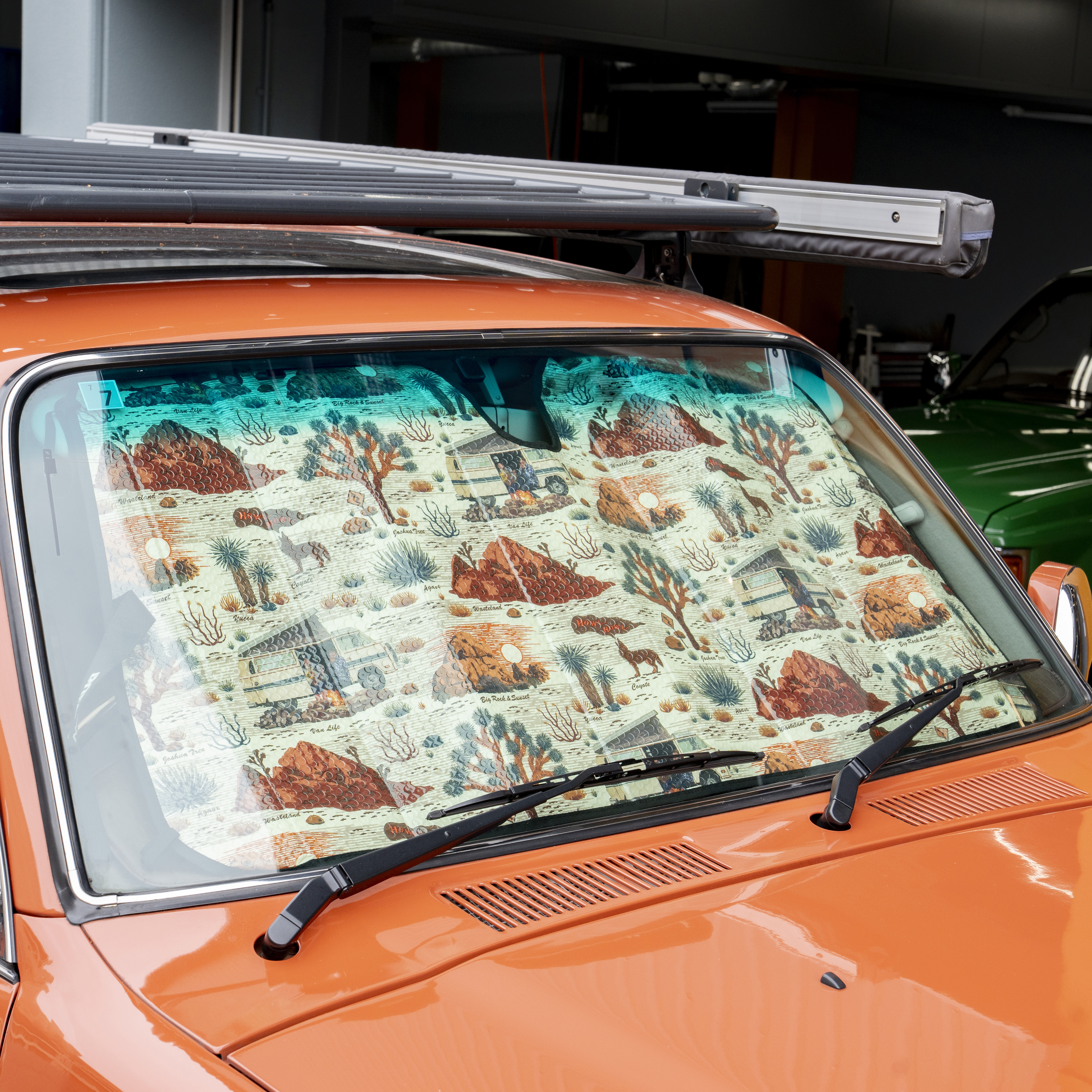 AUTO SUNSHADE DESERT L BEIGE