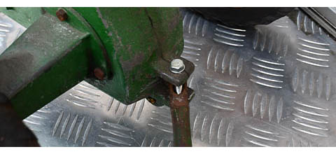 JOHN DEERE TRACTOR
