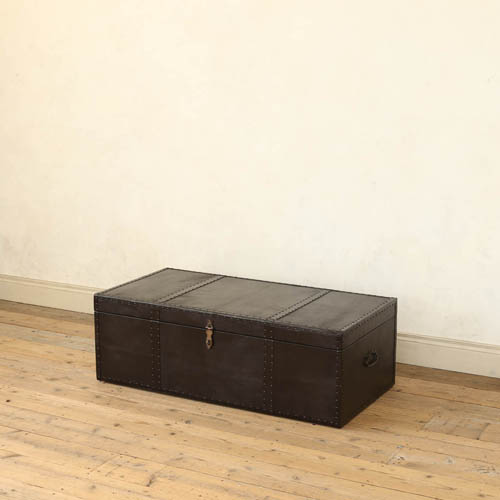 LEATHER TRUNK BLACK