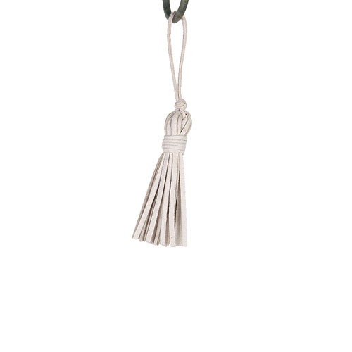 KEY TASSEL OFF WHITE