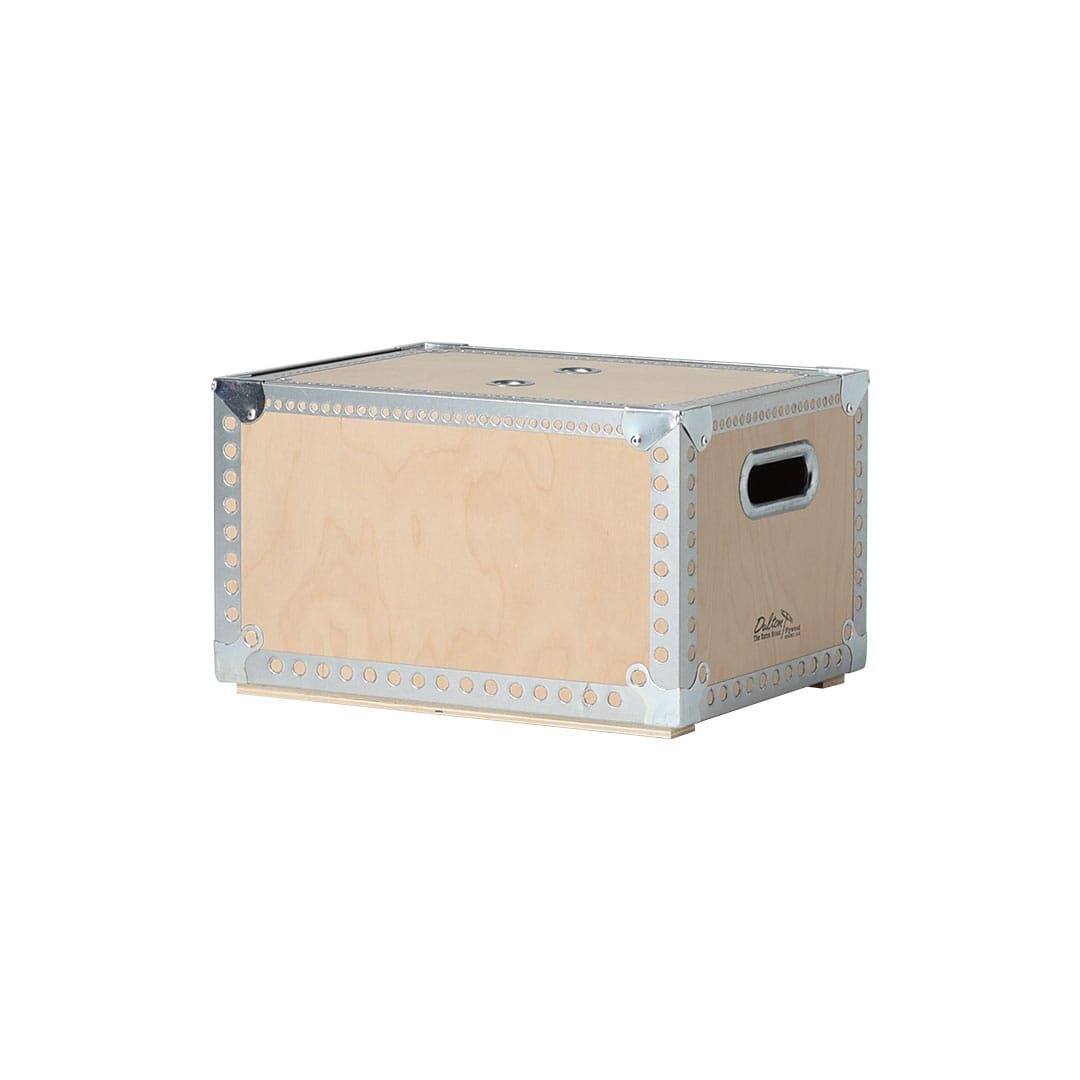 WOODEN BOX M