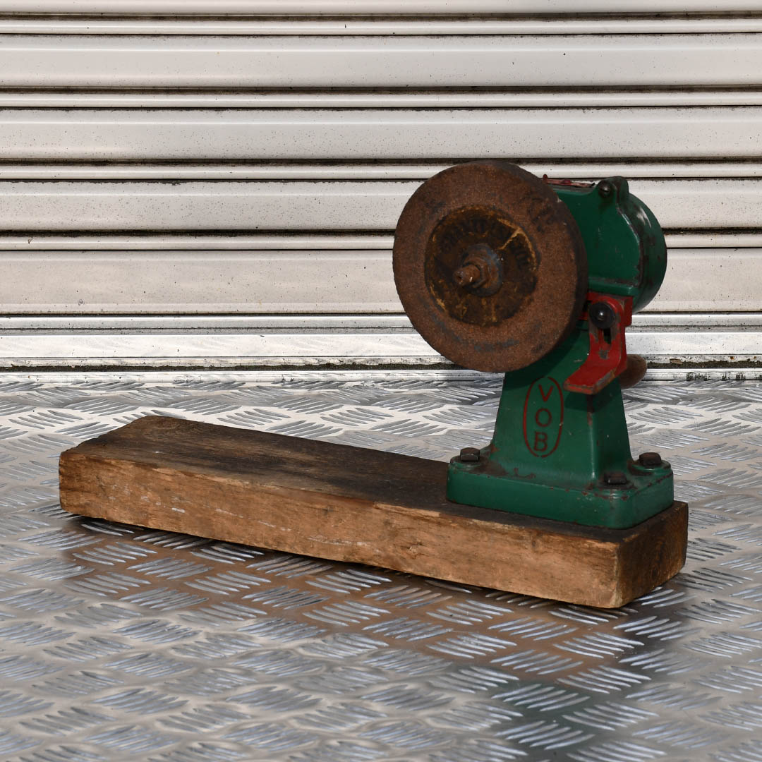 HANDY GRINDER