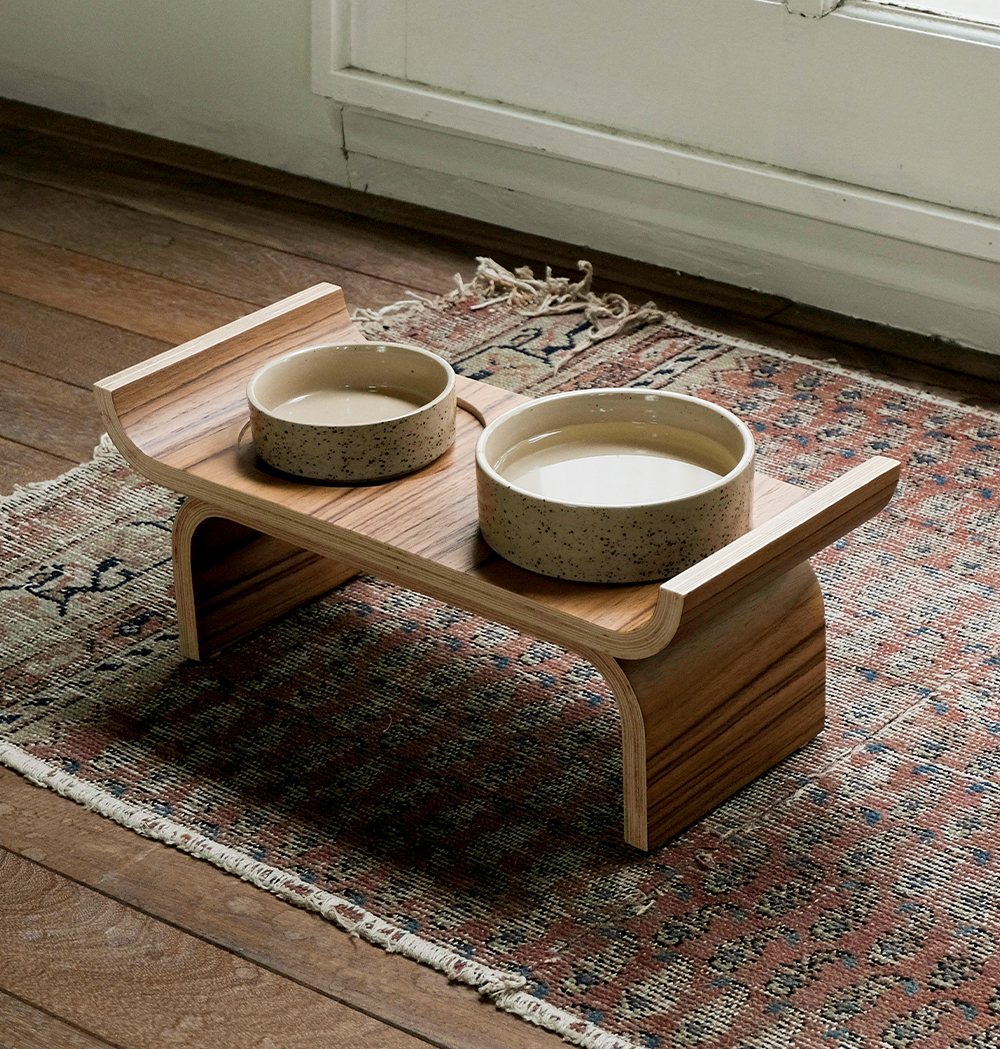 dog bowl STAND MV