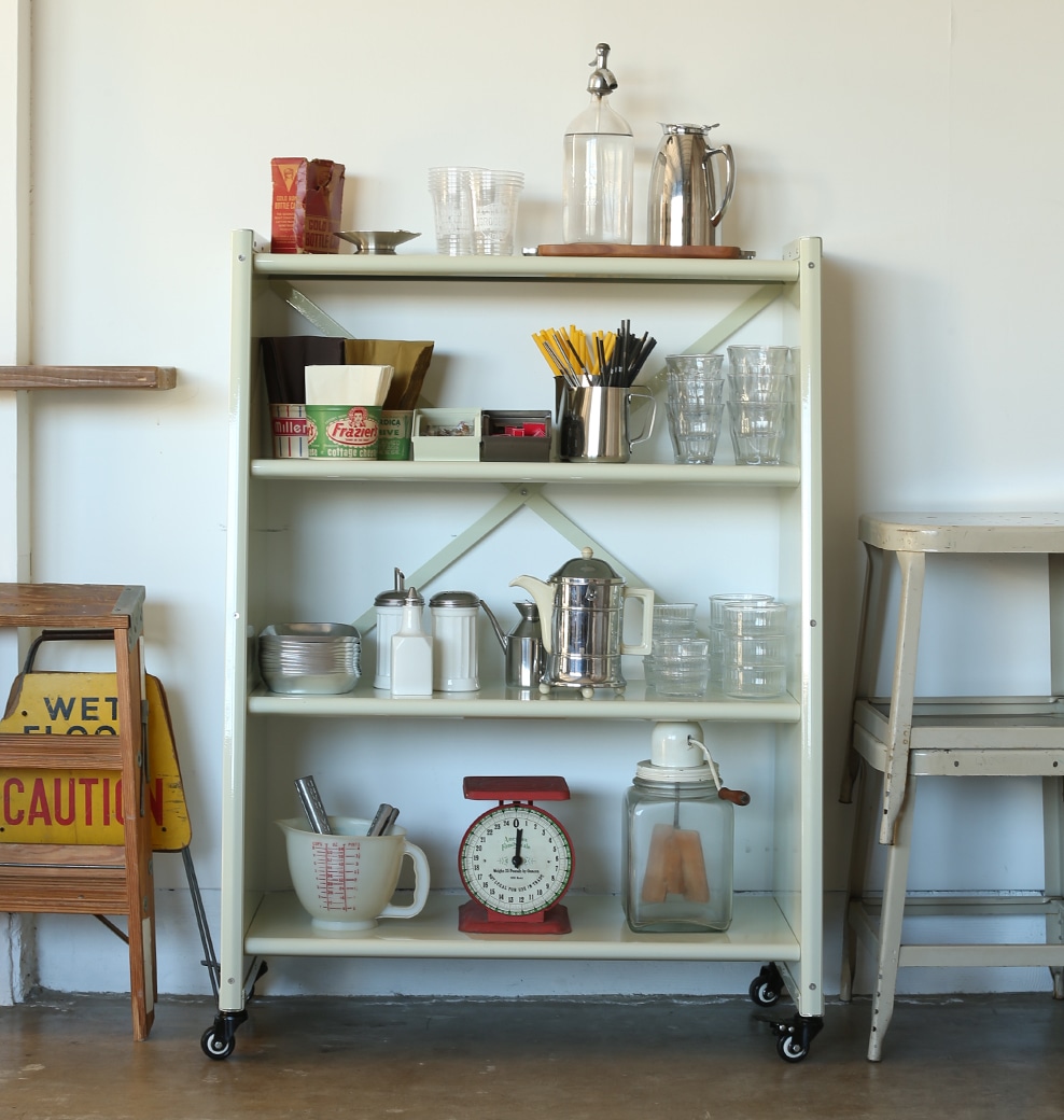 4 TIER TAPERED METAL SHELF IVORY