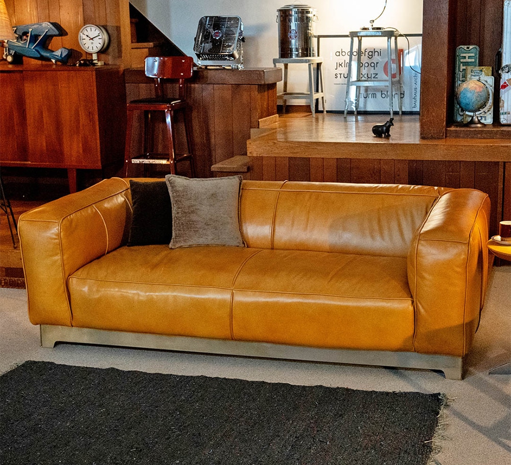 MASTER SOFA BROWN 3 SEATER